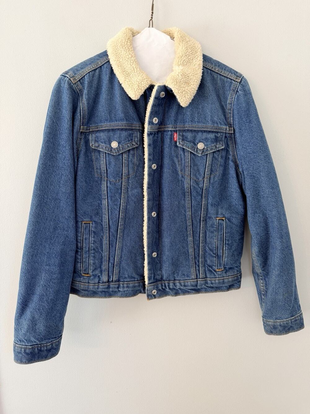Levis Jacket Medium Adult Blue Sherpa Lined Denim Trucker Medium Wash Casual Men